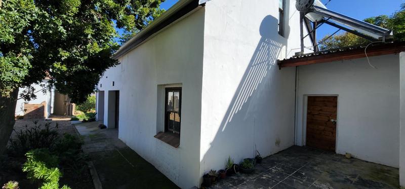 4 Bedroom Property for Sale in Bergzicht Western Cape